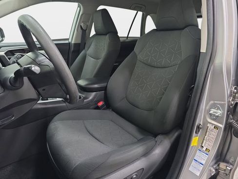 Certified 2021 Toyota RAV4 XLE AWD/4WD image 12