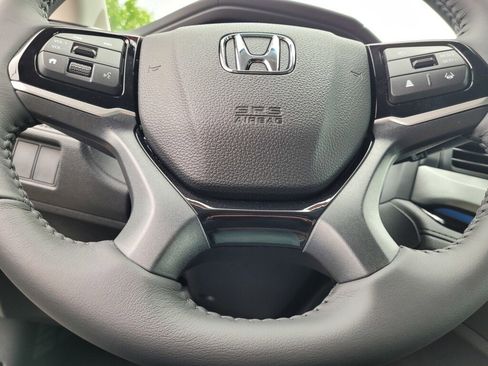 New 2026 Honda Odyssey Touring image 13