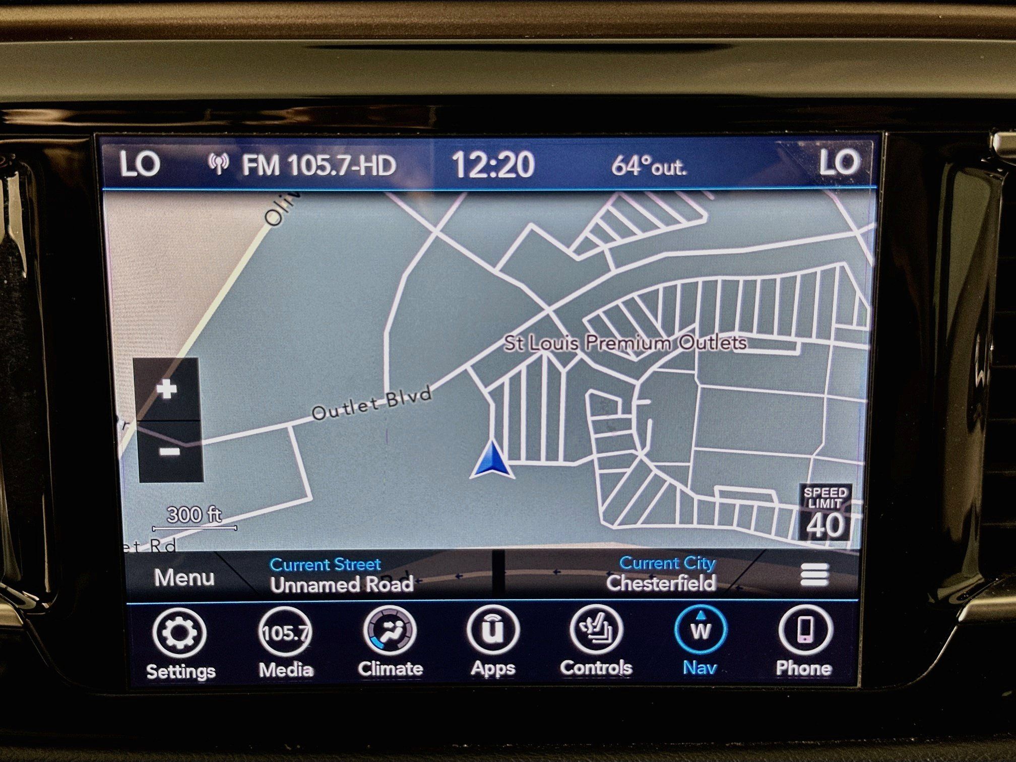 Used 2019 Chrysler Pacifica Touring-L Plus w/ Advanced Safetytec Group FWD image 22