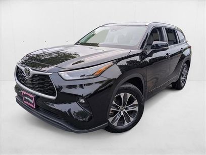 Used 2023 Toyota Highlander XLE