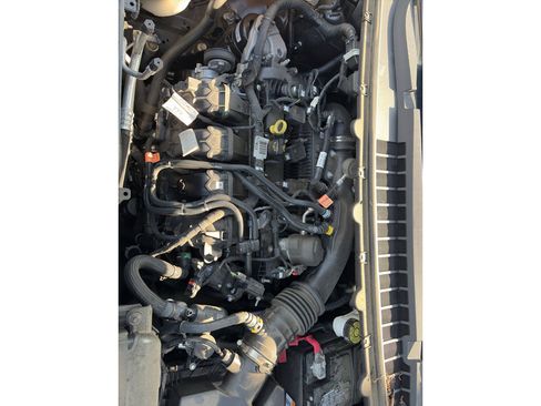 Used 2023 Ford Edge Titanium AWD/4WD image 10