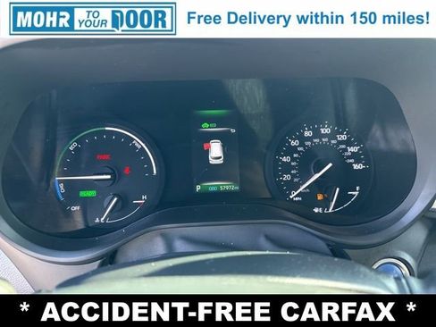 Used 2023 Toyota Sienna XSE image 18