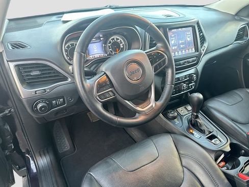 Used 2021 Jeep Cherokee Latitude Lux w/ Comfort/Convenience Group image 10