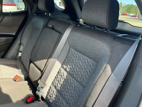 Used 2024 Chevrolet Equinox LT w/ LPO, Floor Liner Package FWD image 17