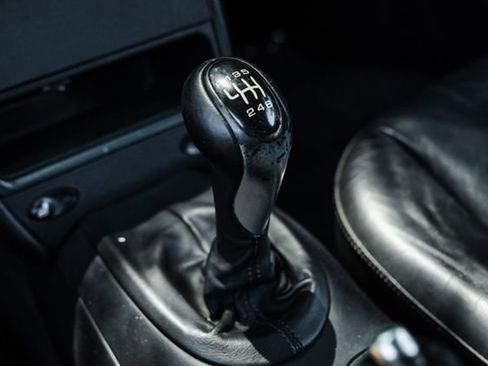 Used 2002 Porsche 911 Carrera 4 image 12