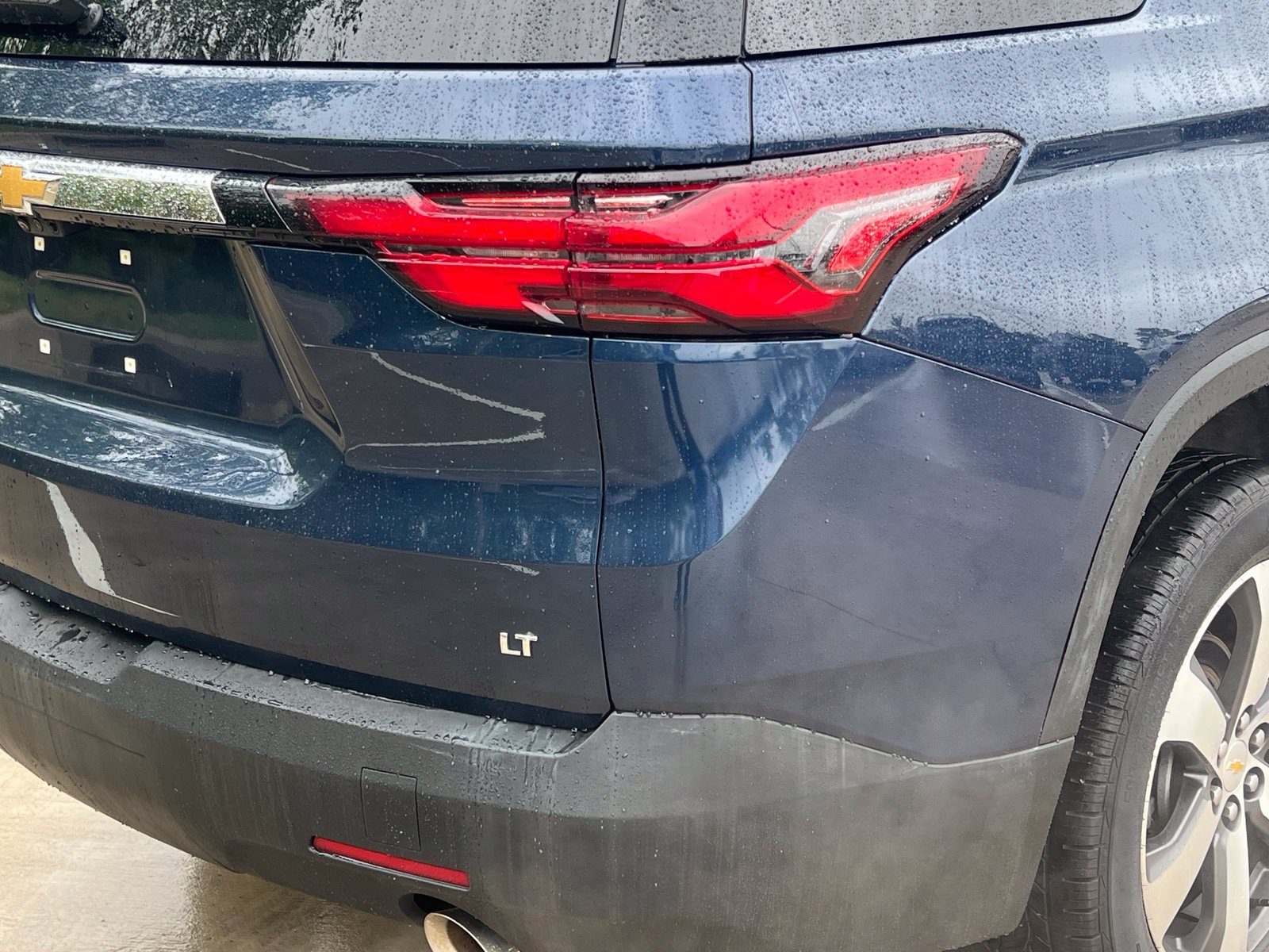 Used 2023 Chevrolet Traverse LT w/ LT Premium Package AWD/4WD image 13