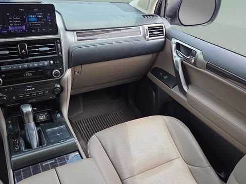 Used 2022 Lexus GX 460 Premium w/ Premium Plus Package AWD/4WD image 14