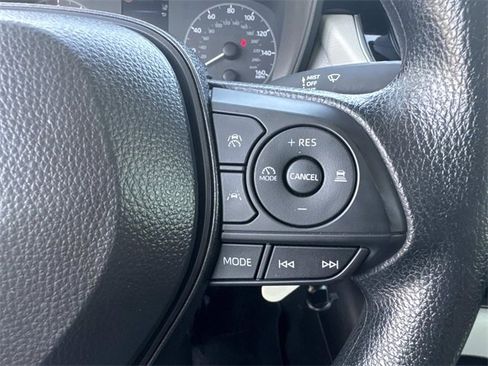 Used 2025 Toyota Corolla LE image 24