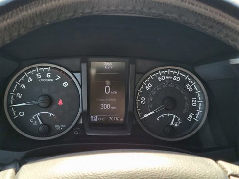 Used 2018 Toyota Tacoma SR5 image 25