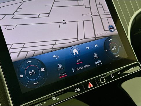 Certified 2024 Mercedes-Benz GLC 300 4MATIC image 17