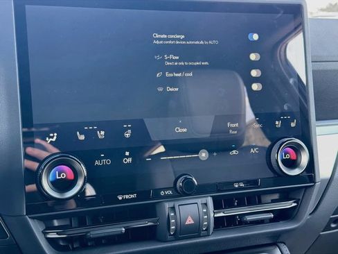 New 2026 Lexus GX 550 w/ Accessory Package (2T) AWD/4WD image 37