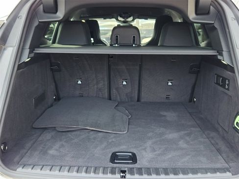 Certified 2025 BMW iX M60 image 18