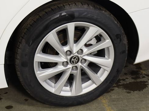 Used 2024 Toyota Camry LE w/ Convenience Package image 40