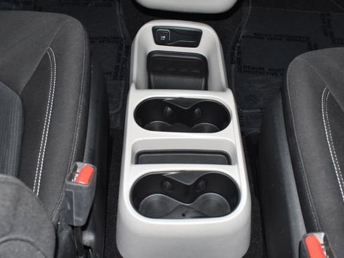 Used 2023 Chrysler Voyager LX FWD image 20