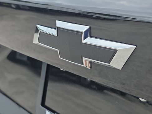 Used 2025 Chevrolet Trax RS w/ Sunroof Package FWD image 9