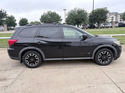 Used 2020 Nissan Pathfinder SV w/ Rock Creek Edition FWD image 3