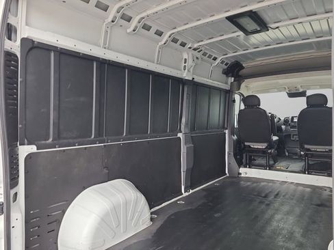 Used 2025 RAM ProMaster 2500 w/ Convenience Group image 22