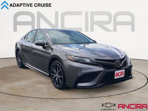 Used 2021 Toyota Camry SE FWD image 1