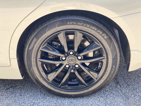 Used 2015 INFINITI Q50 Premium w/ All Weather Package RWD image 12