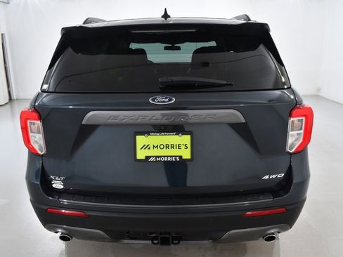 Used 2022 Ford Explorer XLT w/ Equipment Group 202A image 13