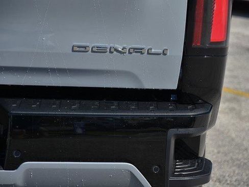 New 2025 GMC Sierra EV Denali image 11
