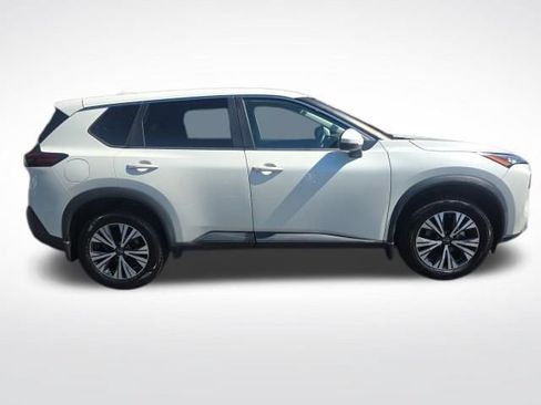 Used 2022 Nissan Rogue SV FWD image 6