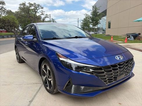 Used 2023 Hyundai Elantra Limited FWD image 4
