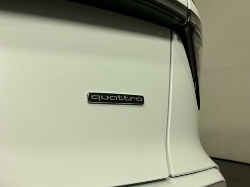 New 2026 Audi Q3 quattro 2.0T AWD/4WD image 9