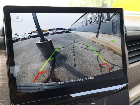 Used 2023 Ford Expedition Max Limited image 12