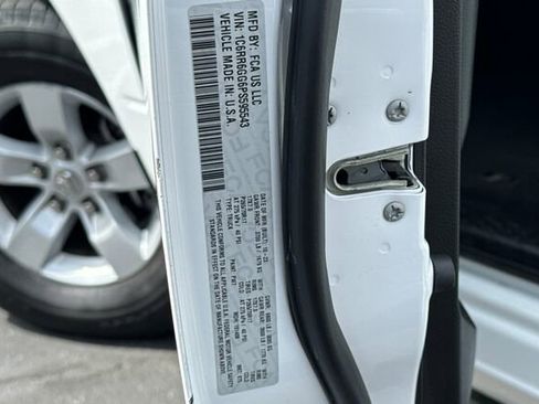 Used 2023 RAM 1500 Classic SLT image 23