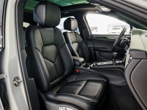 New 2026 Porsche Macan S image 29