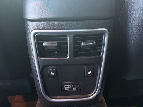 Used 2022 Dodge Charger Scat Pack image 38