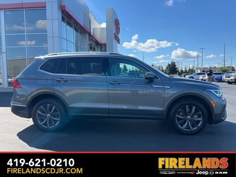 Used 2022 Volkswagen Tiguan SE image 8
