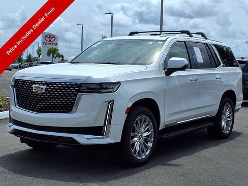 Used 2023 Cadillac Escalade Premium Luxury AWD/4WD image 3