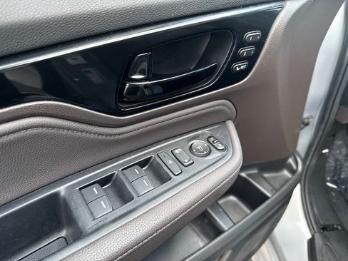 Certified 2023 Honda Odyssey Touring image 18