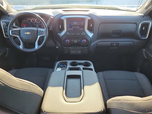 Used 2021 Chevrolet Silverado 1500 LT image 12