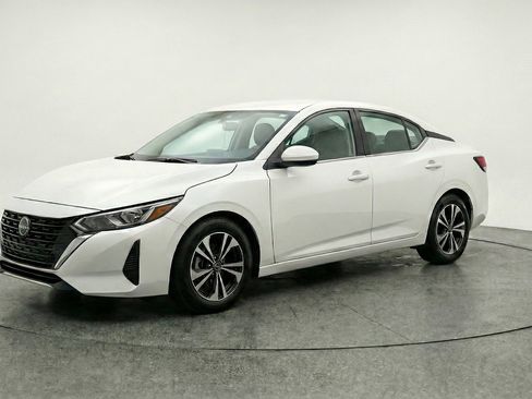 Used 2025 Nissan Sentra SV FWD image 3