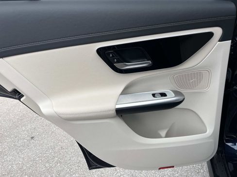 Certified 2024 Mercedes-Benz GLC 300 image 15