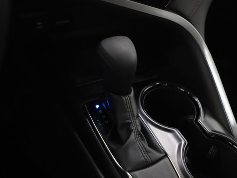 Used 2019 Toyota Camry LE image 22