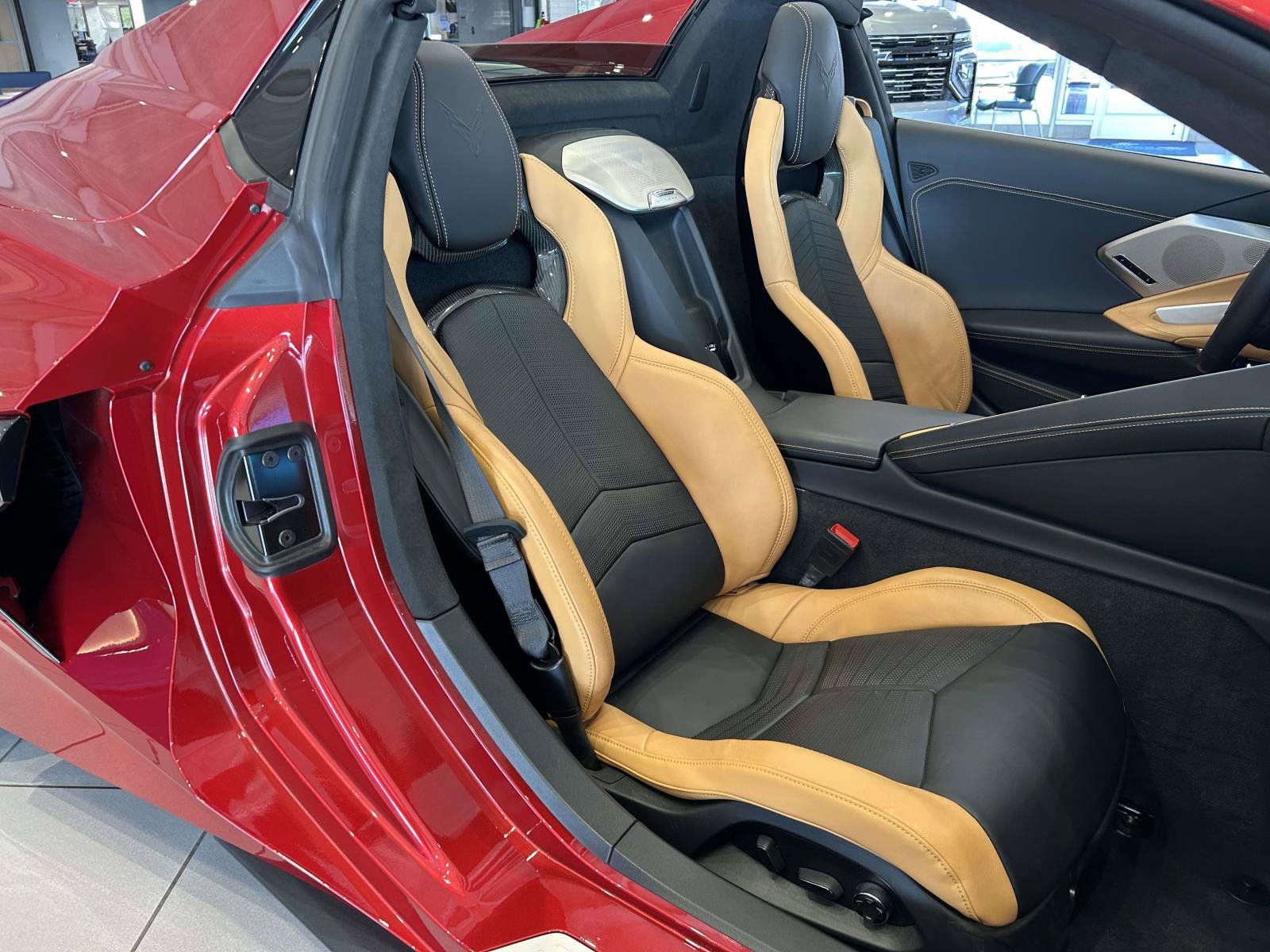 Used 2022 Chevrolet Corvette Stingray Premium Conv w/ 3LT RWD image 16