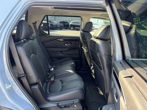 Used 2024 Honda Pilot Touring image 34