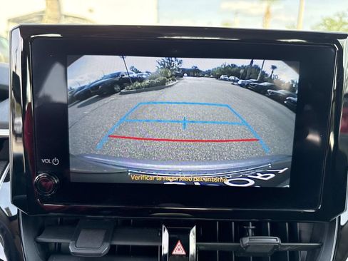 Used 2025 Toyota Corolla LE FWD image 29