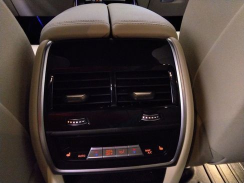 Used 2022 BMW X5 xDrive40i w/ Executive Package image 36