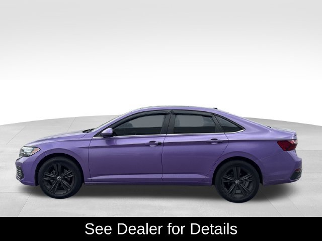 Used 2023 Volkswagen Jetta SE w/ Panoramic Sunroof Package FWD image 2