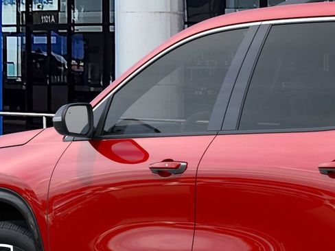 New 2026 Chevrolet Traverse High Country w/ LPO, Floor Liner Package FWD image 12