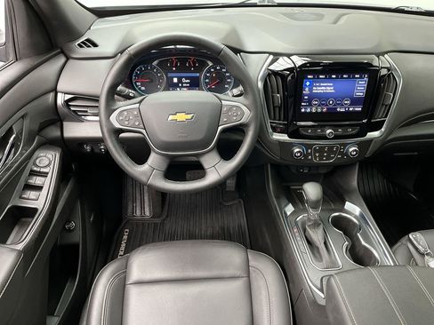 Certified 2023 Chevrolet Traverse LT w/ LT Premium Package AWD/4WD image 16