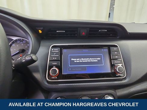 Used 2022 Nissan Kicks S FWD image 18