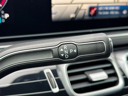 New 2026 Mercedes-Benz GLS 580 4MATIC image 15