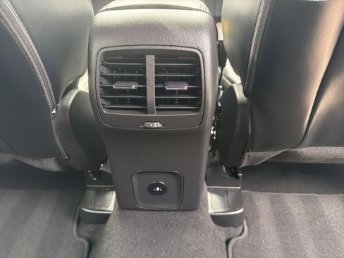 Used 2024 Ford Escape ST-Line AWD/4WD image 10