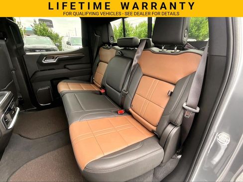 Used 2024 Chevrolet Silverado 1500 High Country AWD/4WD image 22